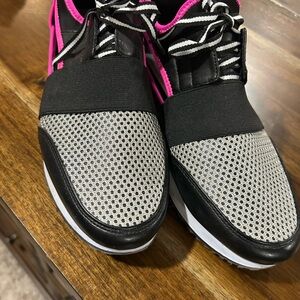 Steve Madden Black and Pink Women's Sneakers